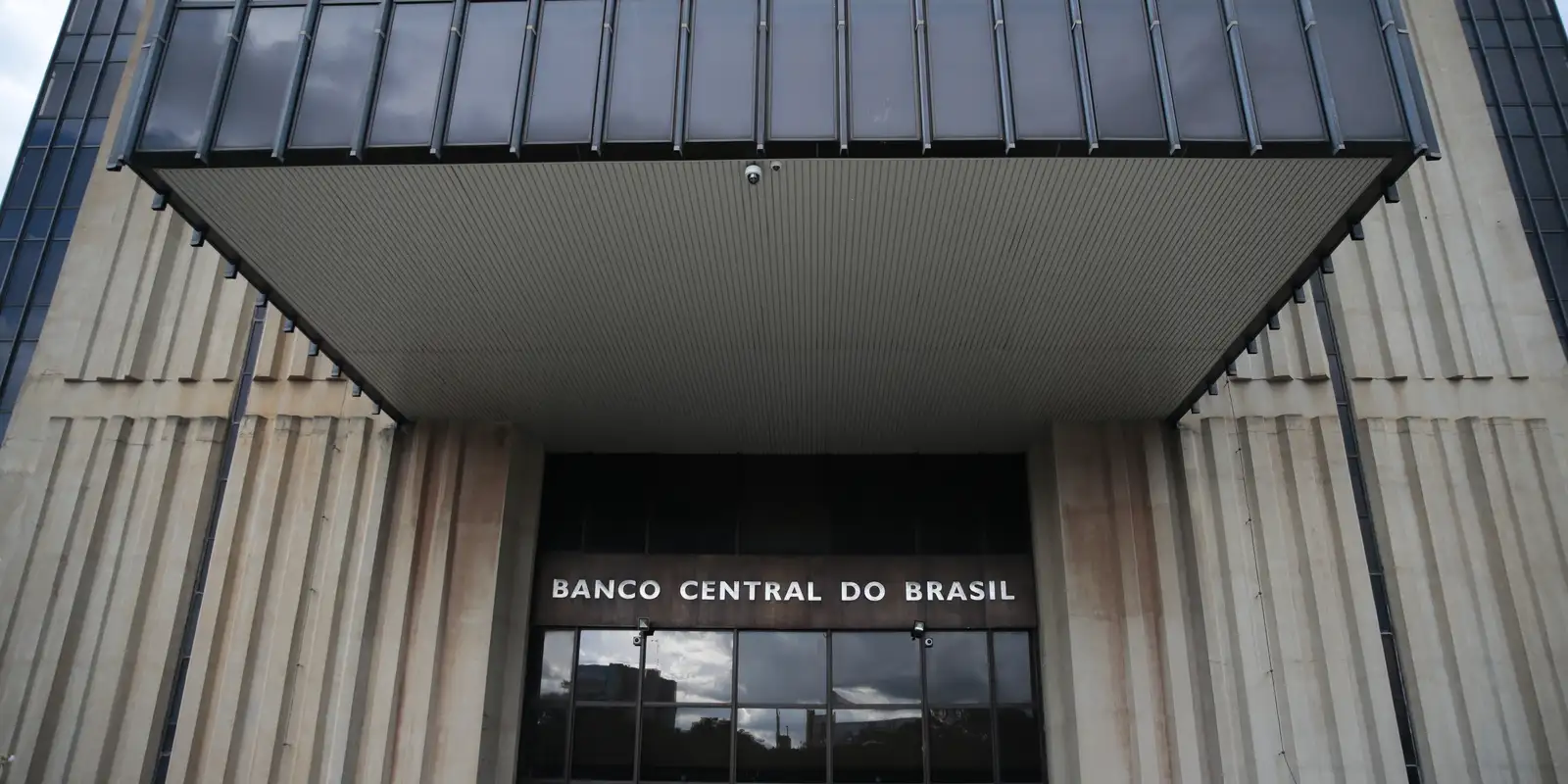 Estoque de crédito no Brasil sobe 1,2% em novembro, diz BC