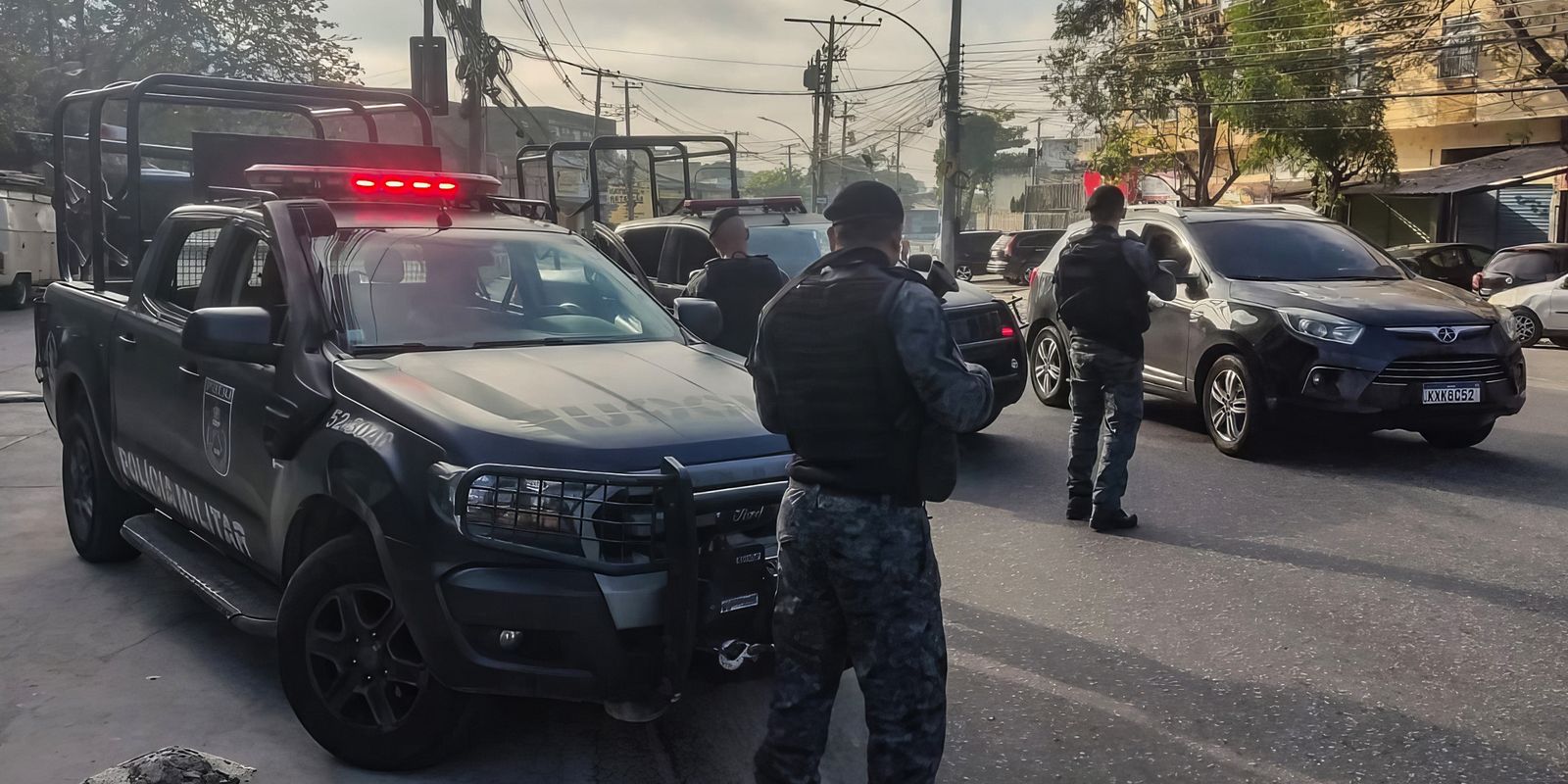 Operação na zona norte do Rio resulta na prisão de 13 pessoas 