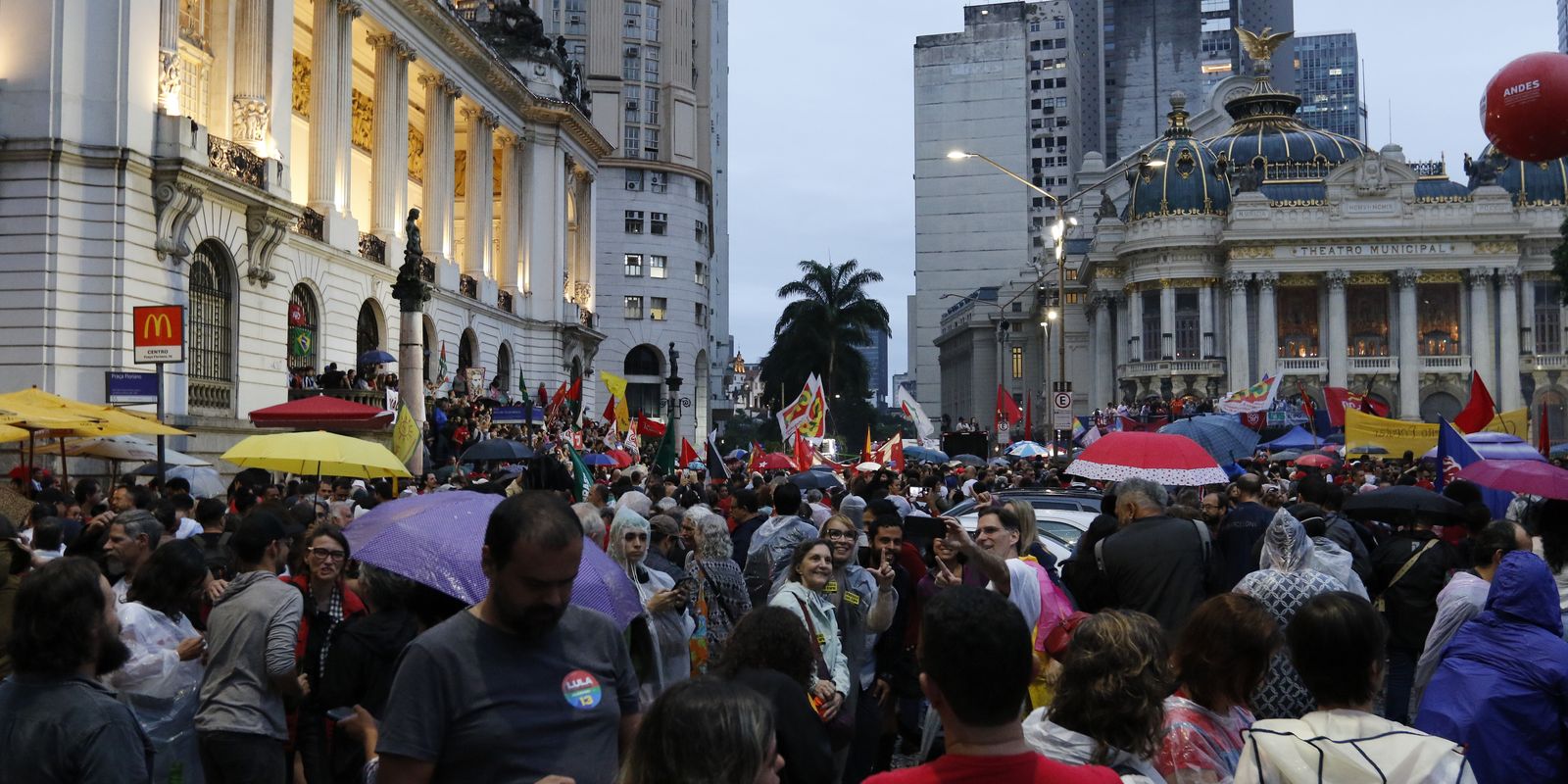 Centrais sindicais rejeitam anistia a golpistas de 8 de janeiro